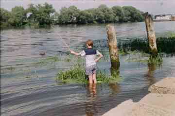 Москва-река летом 2001 года